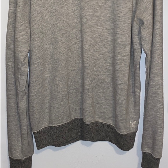 Women’s AE Gray Sweater - Picture 3 of 6